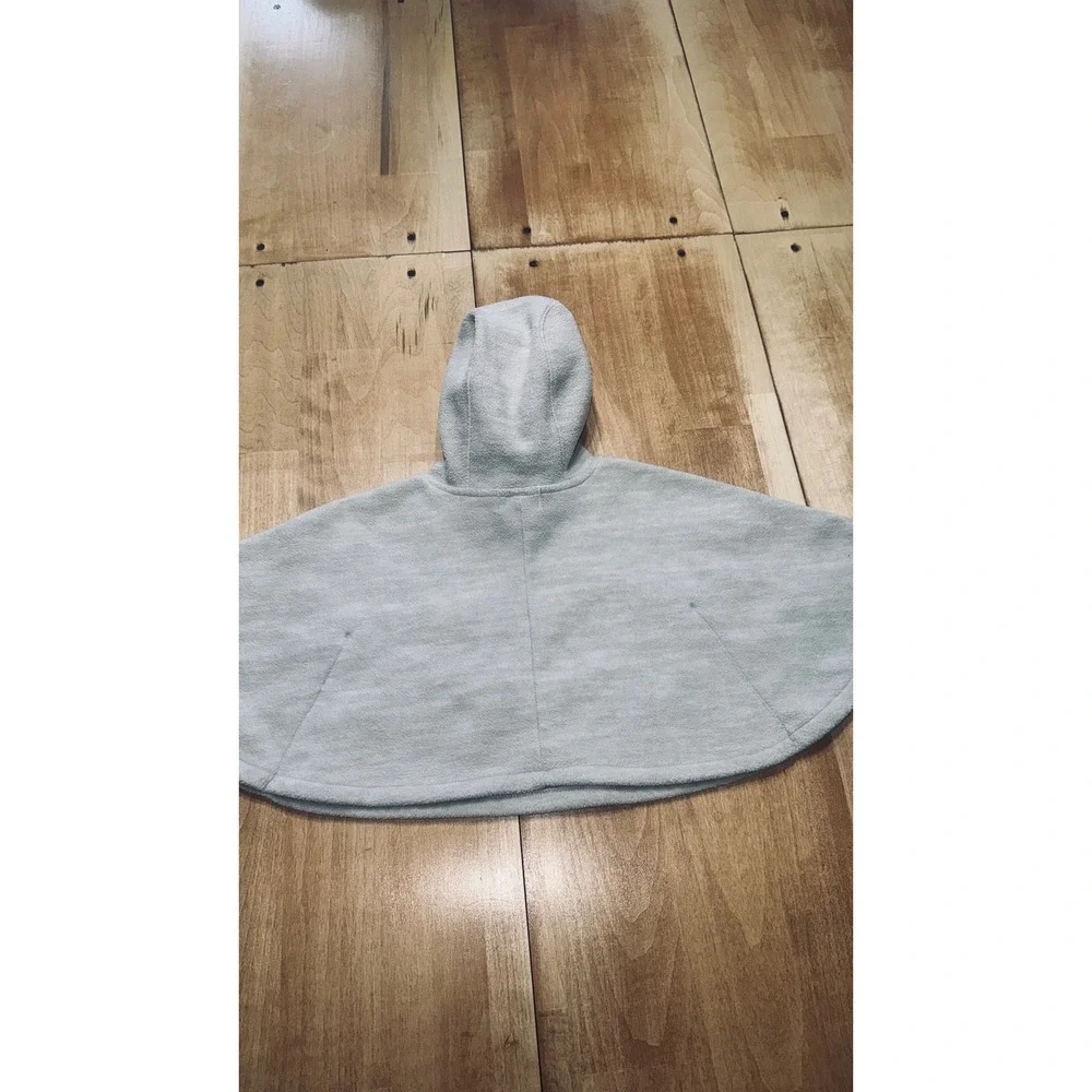 Old Navy Baby Girl Hooded Poncho‎ Cape Light Gray 12 18 Months